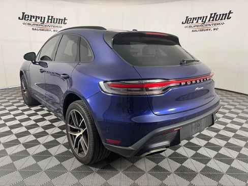 Used 2023 Porsche Macan Turbo AWD/4WD image 9