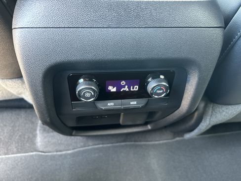 New 2026 Chevrolet Traverse LT w/ Sun and Wheel Package image 47