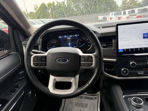 Used 2022 Ford Expedition XLT RWD image 24