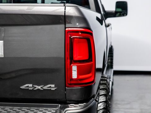 Used 2025 RAM 2500 Laramie image 20