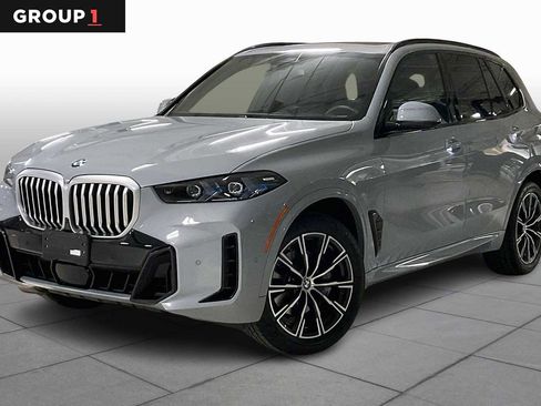 Used 2025 BMW X5 xDrive40i w/ M Sport Package image 1