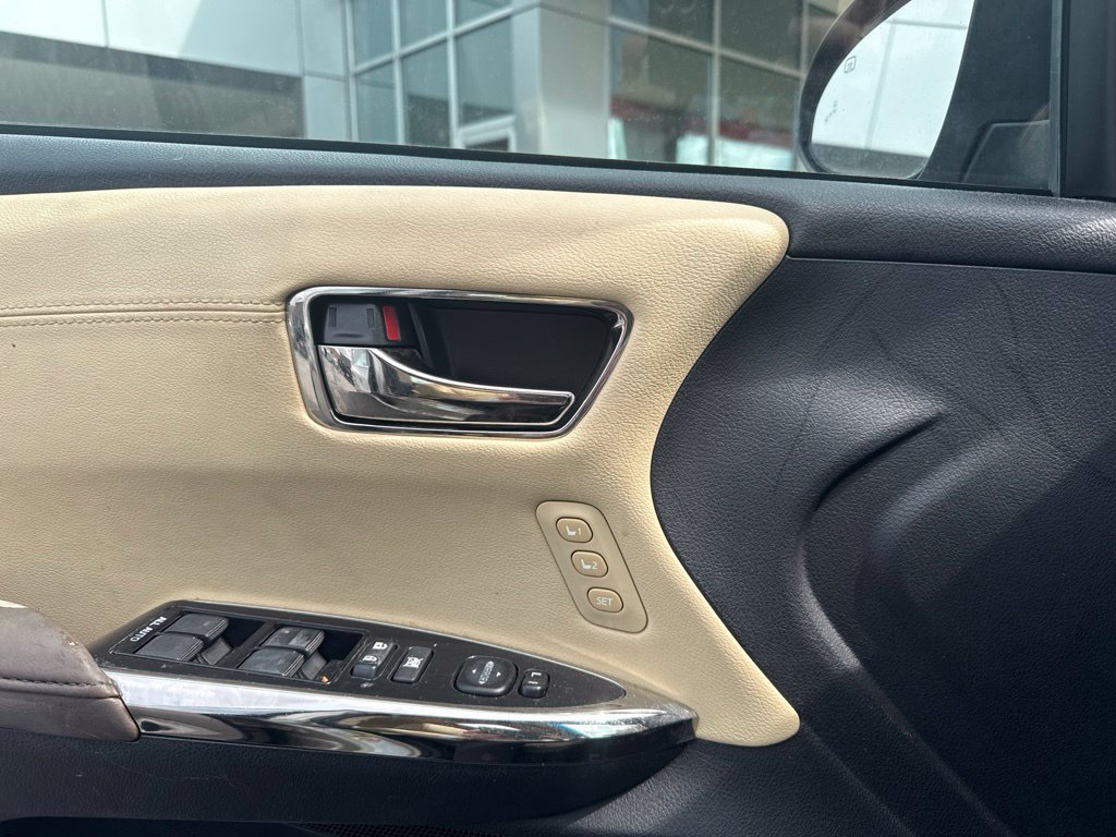 Used 2014 Toyota Avalon XLE Touring FWD image 7