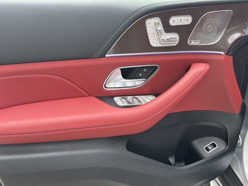 New 2026 Mercedes-Benz GLS 63 AMG 4MATIC image 11