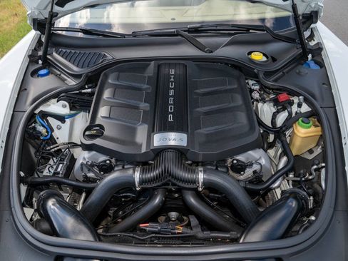 Used 2015 Porsche Panamera S RWD image 77