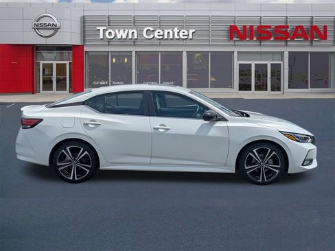 Certified 2023 Nissan Sentra SR w/ SR Premium Package FWD image 8