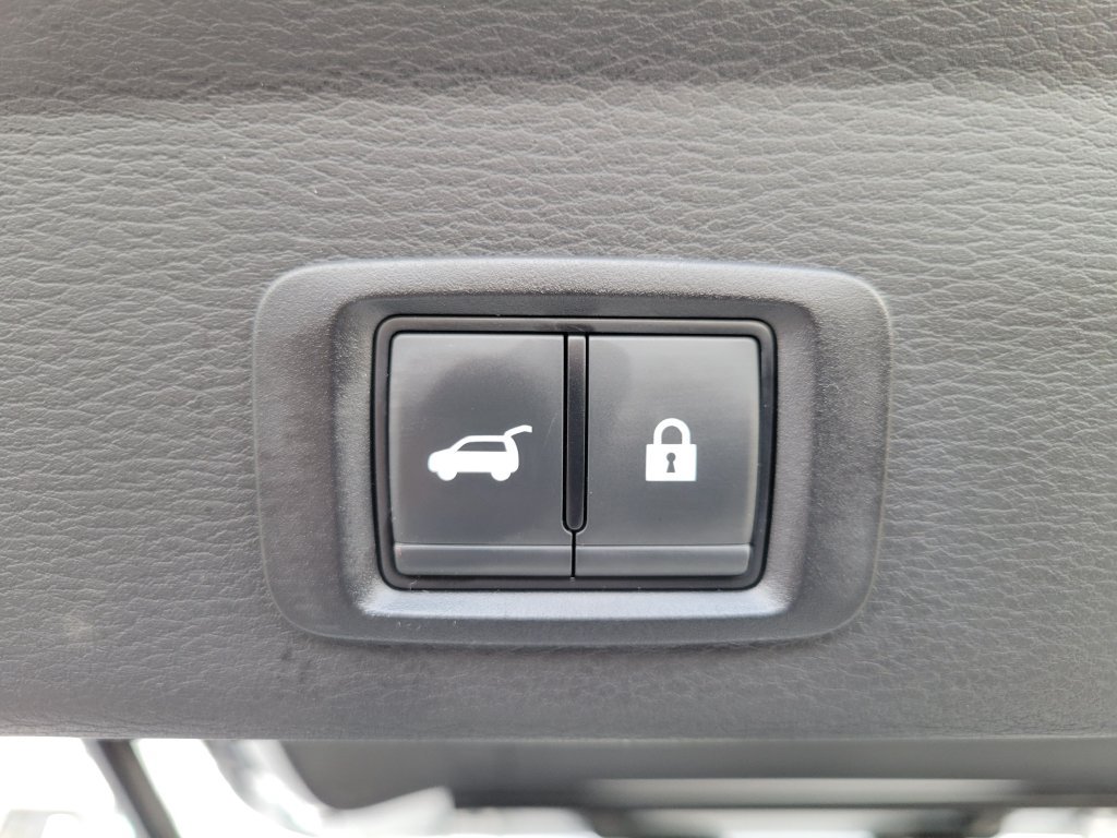 Used 2025 Mitsubishi Outlander SEL AWD/4WD image 24