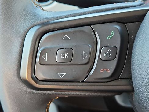 Used 2024 Jeep Wrangler Sport S image 36