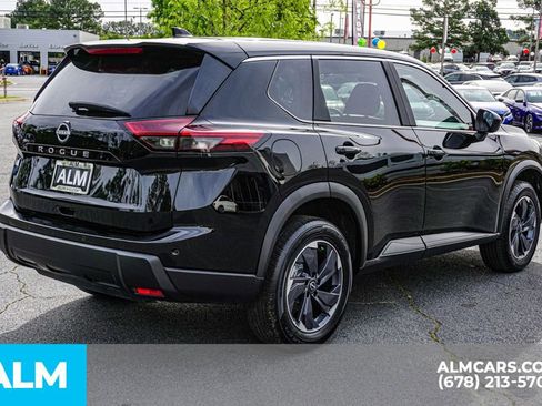 Used 2025 Nissan Rogue SV image 6
