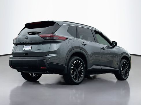 Used 2026 Nissan Rogue Dark Armor AWD/4WD image 7