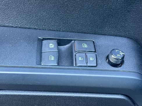 Used 2022 Toyota Tacoma SR w/ SR Convenience Package AWD/4WD image 13
