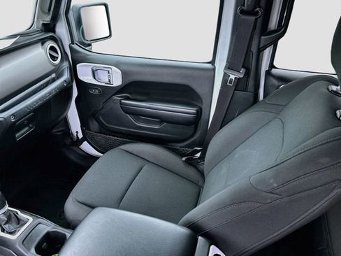 Used 2021 Jeep Wrangler Unlimited Sport AWD/4WD image 5