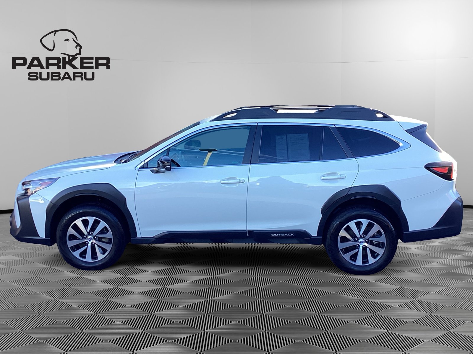 Certified 2025 Subaru Outback Premium w/ Popular Package #1A AWD/4WD image 2