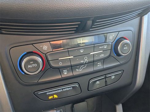 Used 2017 Ford Escape SE w/ Equipment Group 201A image 15
