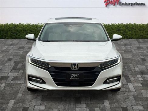 Used 2020 Honda Accord Touring image 6