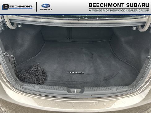 Used 2013 Hyundai Elantra Limited image 22