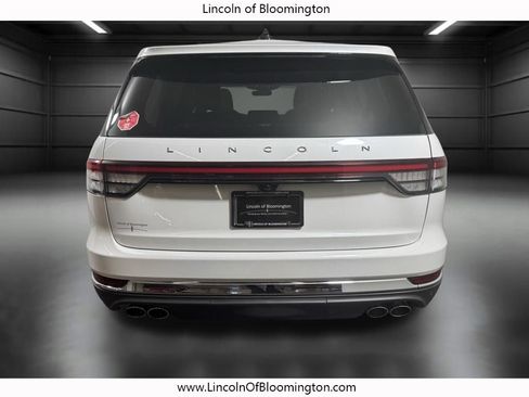 New 2026 Lincoln Aviator AWD image 6