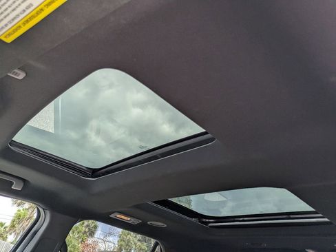 Used 2016 Ford Explorer Limited image 20