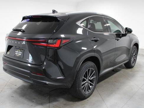 Used 2024 Lexus NX 250 FWD w/ Towing Package (2000 Lbs) image 9