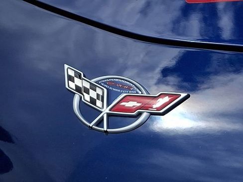 Used 2004 Chevrolet Corvette Z06 w/ Z06 Preferred Equipment Group RWD image 31