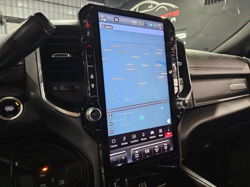 Used 2025 RAM 3500 Laramie image 42