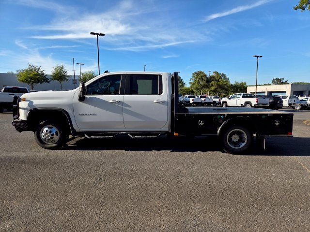 Used 2024 Chevrolet Silverado 3500 LT w/ Convenience Package AWD/4WD image 5
