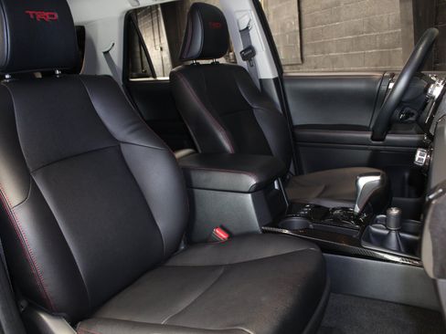 Used 2018 Toyota 4Runner TRD Pro AWD/4WD image 51