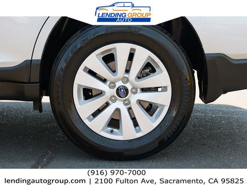 Used 2018 Subaru Outback 2.5i Premium image 10