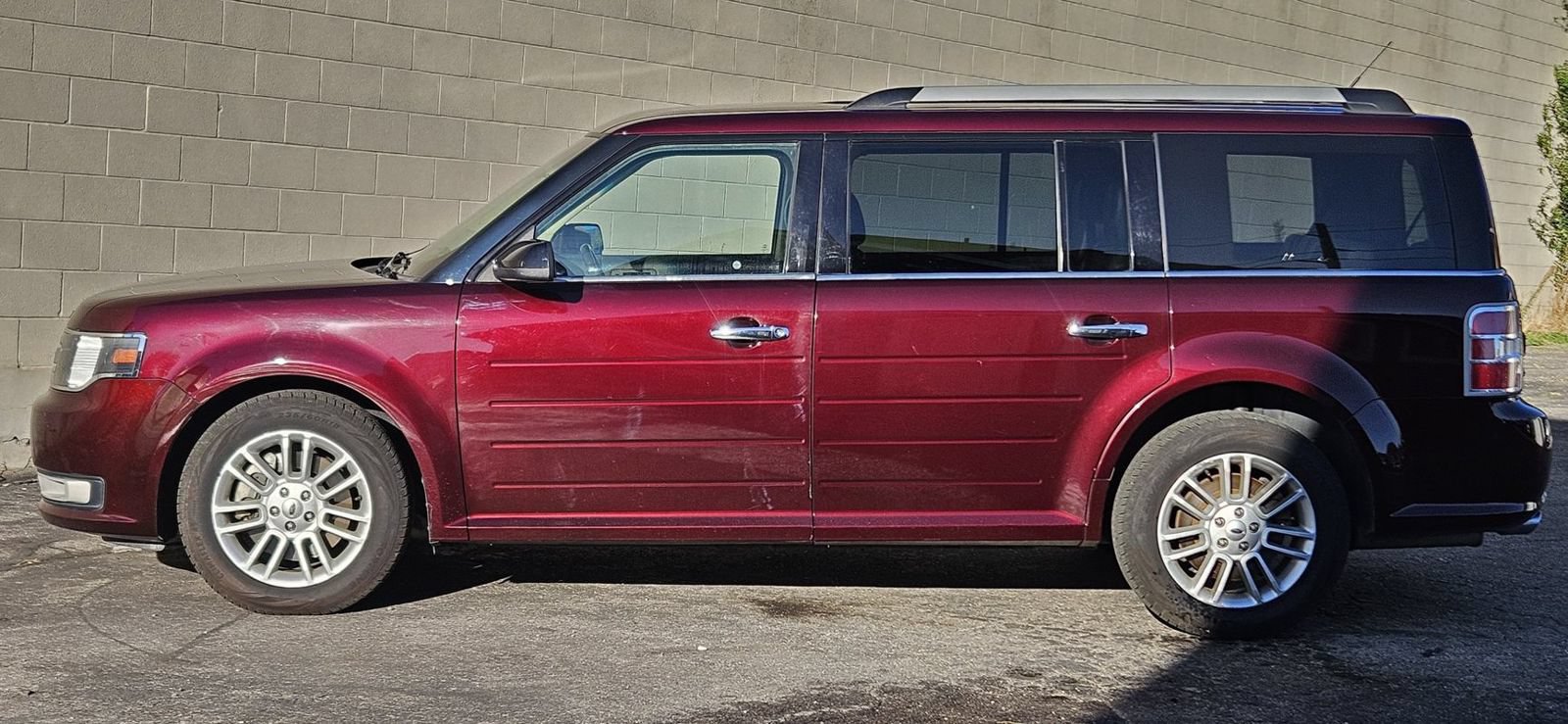 Used 2019 Ford Flex SEL w/ Equipment Group 202A AWD/4WD image 2