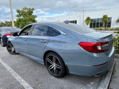 Used 2021 Honda Accord Touring image 3