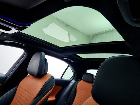 Certified 2023 Mercedes-Benz C 300 4MATIC Sedan image 13