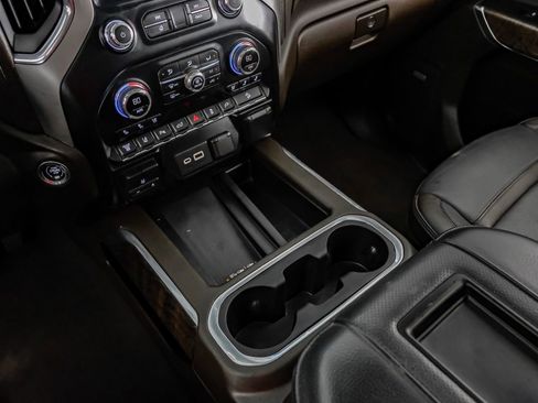 Used 2022 GMC Sierra 2500 Denali w/ Denali Ultimate Package image 25