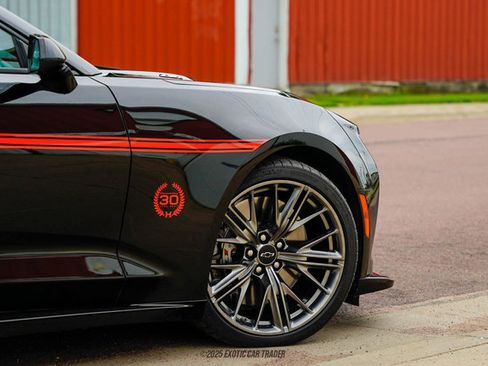 Used 2022 Chevrolet Camaro ZL1 RWD image 41