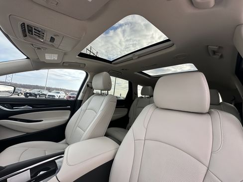 Used 2024 Buick Enclave Premium w/ Experience Buick Package image 16