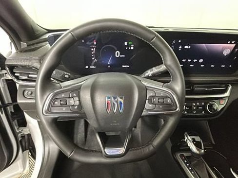 Used 2024 Buick Envista Sport Touring w/ Convenience I Package FWD image 15