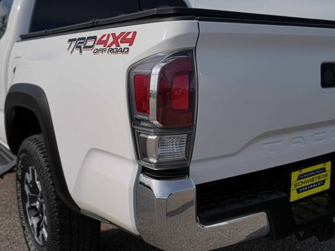 Used 2023 Toyota Tacoma TRD Off-Road AWD/4WD image 9