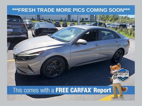 Used 2023 Hyundai Elantra SEL FWD image 1