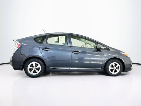 Used 2015 Toyota Prius Four image 10