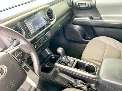 Used 2021 Toyota Tacoma SR5 w/ Technology Package AWD/4WD image 37