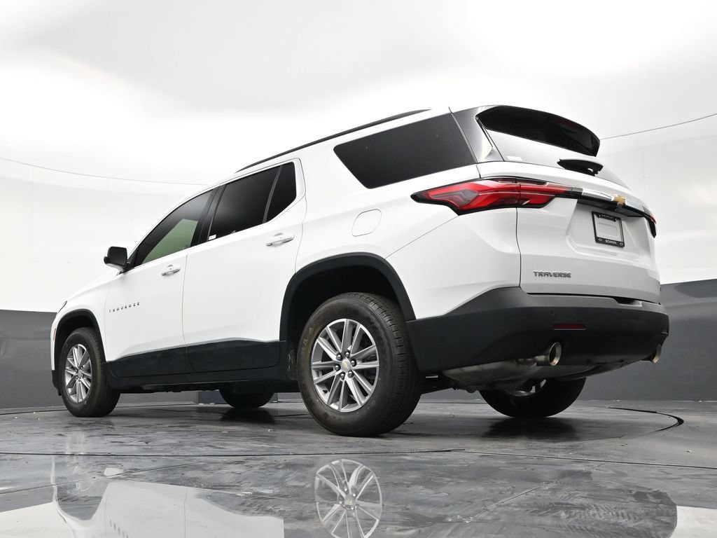 Used 2024 Chevrolet Traverse LT FWD image 19