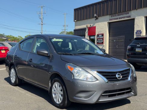 Used 2018 Nissan Versa S Plus FWD image 8