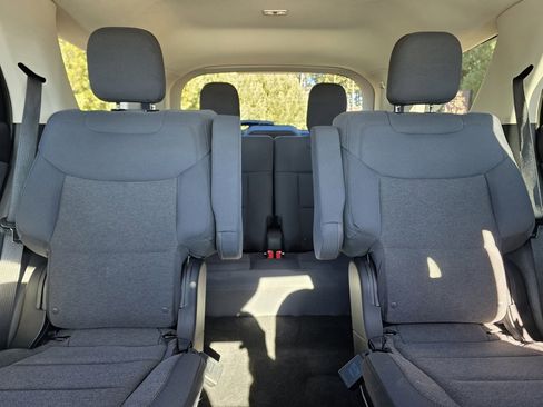 Used 2025 Ford Explorer Active image 25