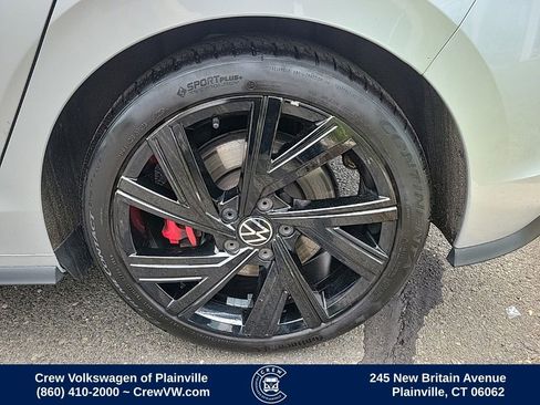 Certified 2022 Volkswagen GTI SE FWD image 17