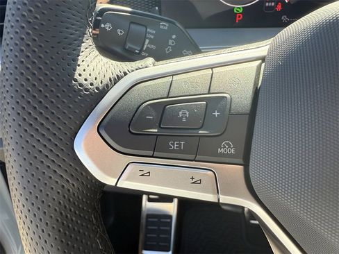 New 2026 Volkswagen Tiguan SE R-Line image 16