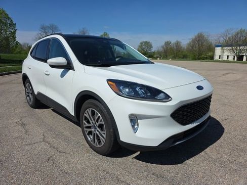 Used 2022 Ford Escape SEL w/ Technology Package image 2