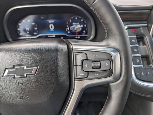 Used 2023 Chevrolet Tahoe Z71 w/ Luxury Package AWD/4WD image 28