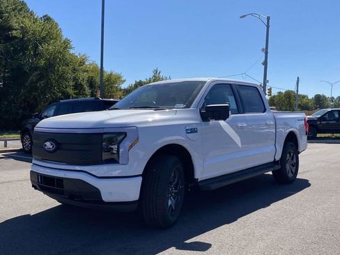New 2025 Ford F150 Lightning Flash image 7