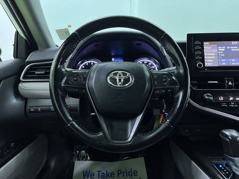 Used 2021 Toyota Camry SE FWD image 19