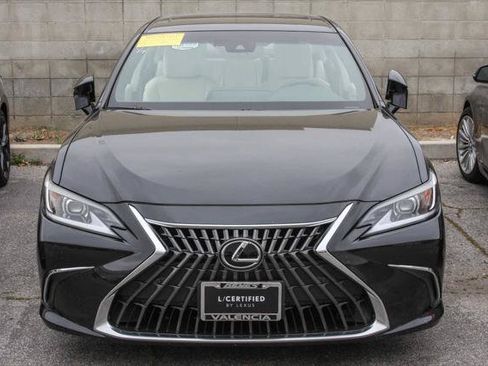 Certified 2022 Lexus ES 350 w/ Premium Package FWD image 2