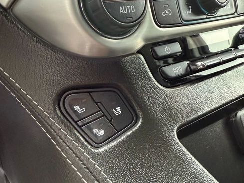 Used 2020 GMC Yukon SLT image 27