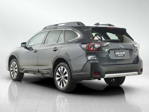 Used 2023 Subaru Outback Limited image 3